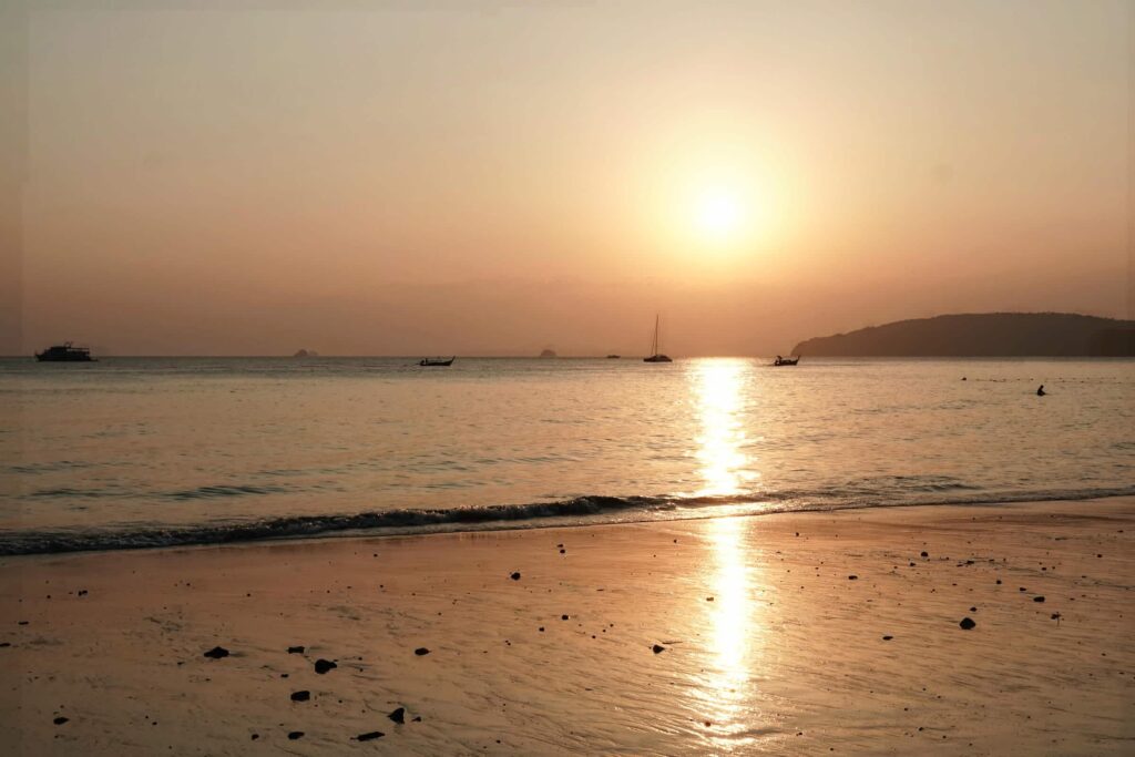 coucher de soleil krabi ao nang